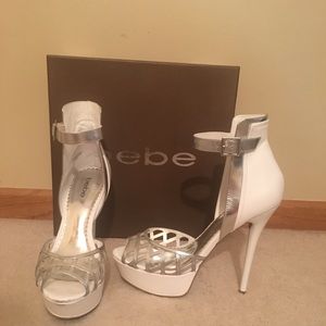 Bebe White/silver leticia heel